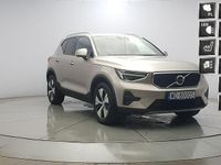 Używany Volvo XC40 Core 163 KM (119 kW) 2022 Złoty SUV