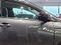 Używany Peugeot 3008 Allure 225 KM (165 kW) 2022 Szary SUV