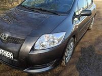 Używany Toyota Auris 90 KM (66 kW) 2007 Grafitowy Hatchback