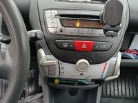 Używany Toyota Aygo 68 KM (50 kW) 2007 Srebrny Hatchback