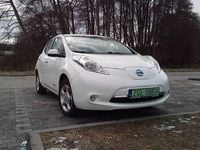 Używany Nissan Leaf Tekna 80 kW (109 KM) 2015 Biały Hatchback