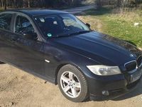 Używany BMW 318 2010 Czarny Sedan/Limuzyna