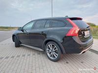 używany Volvo V60 CC T5 AWD 2018