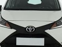 Używany Toyota Aygo 69 KM (50 kW) 2017 Biały Hatchback