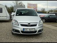 używany Opel Zafira 1.9dm 120KM 2007r. 295 500km