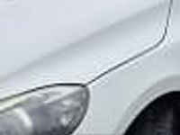 Używany Volvo V40 R-Design 120 KM (88 kW) 2015 Biały Hatchback