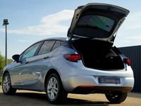 Używany Opel Astra 136 KM (100 kW) 2018 Niebieski jasny (metalik) Hatchback