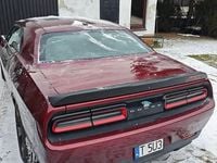 Używany Dodge Challenger 2017 Czerwony Coupe