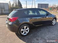 Używany Opel Astra 2010 Czarny Hatchback