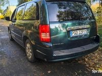 Używany Chrysler Town & Country 2009 Zielony Minivan
