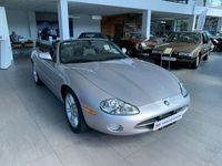 używany Jaguar XK8 4dm 284KM 2001r. 46 163km