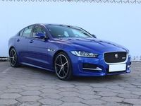 Używany Jaguar XE 200 KM (147 kW) 2016 Niebieski Sedan/Limuzyna