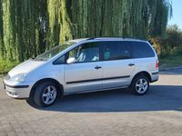 używany Ford Galaxy 1.9dm 130KM 2005r. 260 000km