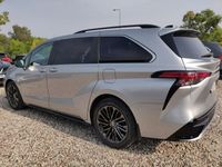 Używany Toyota Sienna 245 KM (180 kW) 2021 Szary (metalik) Minivan