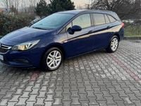 Używany Opel Astra 2017 Granatowy Kombi