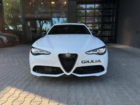 Nowe Alfa Romeo Giulia Veloce 280 KM (205 kW) 2025 Lakier pastelowy biały  alfa white Sedan/Limuzyna