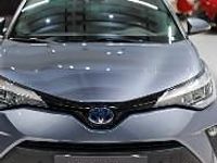 używany Toyota C-HR 1.8 Hybrid Style