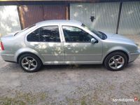 Używany VW Bora 2004 Srebrny Sedan/Limuzyna