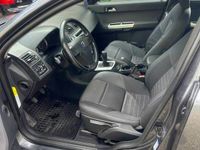 używany Volvo V50 V50 I2.0D Nowe Hamulce , rozrząd, alternator, itp