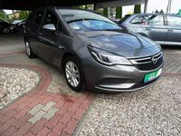 Używany Opel Astra Enjoy 110 KM (80 kW) 2017 Beżowy Sedan/Limuzyna