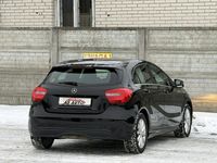Używany Mercedes A180 Urban 122 KM (89 kW) 2014 Czarny Hatchback