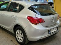 używany Opel Astra 1.6dm 116KM 2014r. 185 000km
