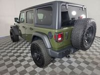 używany Jeep Wrangler 3.6dm 285KM 2023r. 8 227km