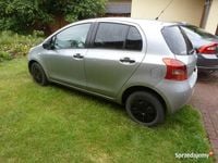 Używany Toyota Yaris 87 KM (63 kW) 2008 Srebrny Sedan/Limuzyna