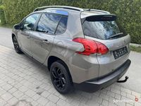 używany Peugeot 2008 1.6dm 110KM 2015r. 199 000km