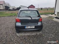 używany Toyota Yaris 2005 1.0 vvti 3D