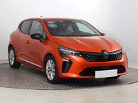 Używany Renault Clio V 91 KM (66 kW) 2024 Pomarańczowy Hatchback
