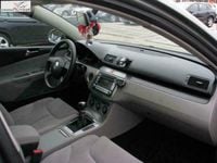 Używany VW Passat 136 KM (100 kW) 2006 Szary (metalik) Sedan/Limuzyna