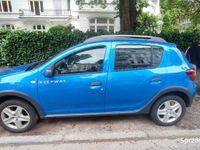 Używany Dacia Sandero Stepway 90 KM (66 kW) 2015 Niebieski Hatchback