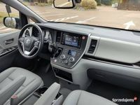 używany Toyota Sienna XLE 2020