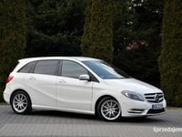 Używany Mercedes B220 170 KM (125 kW) 2014 Biały Minivan