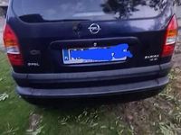 używany Opel Zafira a 1.8 lpg 7 osobowy. Czytaj opis. Cena do nego