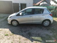 Używany Toyota Yaris 72 KM (52 kW) 2019 Srebrny Hatchback