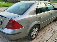 używany Ford Mondeo 2dm 115KM 2002r. 348 000km