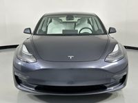 używany Tesla Model 3 498KM 2021r. 86 719km