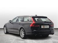 Używany Volvo V90 Momentum 190 KM (139 kW) 2020 Czarny Kombi