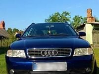 Używany Audi A4 2000 Granatowy Kombi