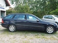 Używany Mercedes C180 Avantgarde 143 KM (105 kW) 2005