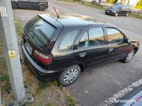 używany Nissan Almera 