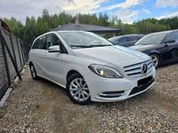 Używany Mercedes B180 109 KM (80 kW) 2013 Biały Minivan