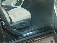 Używany Volvo XC60 2016 Czarny SUV