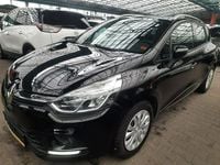 Używany Renault Clio GrandTour 90 KM (66 kW) 2017 Czarny Kombi