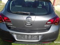 używany Opel Astra 1,7 diesel 2011 uszkodzony przód