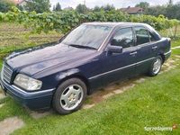 używany Mercedes C180 
