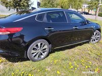 Używany Kia Optima 141 KM (103 kW) 2016 Czarny Sedan/Limuzyna