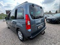 używany Peugeot Partner 1,6i*109PS*205,000ASO*Panorama*Hak*A/C*MP3*CD*ABS*ESP*Opłacony